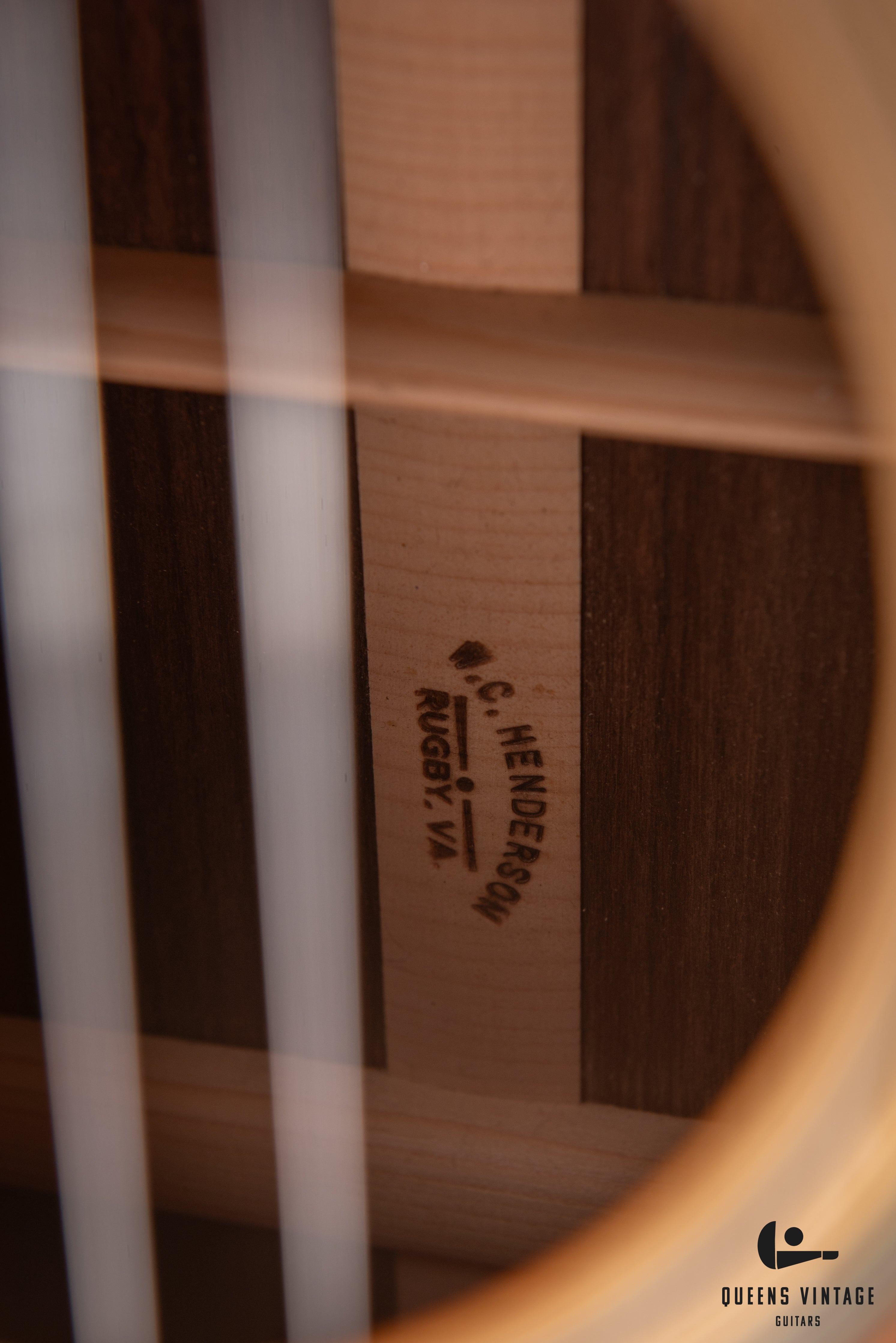 2009 Henderson D-28 Acoustic Guitar