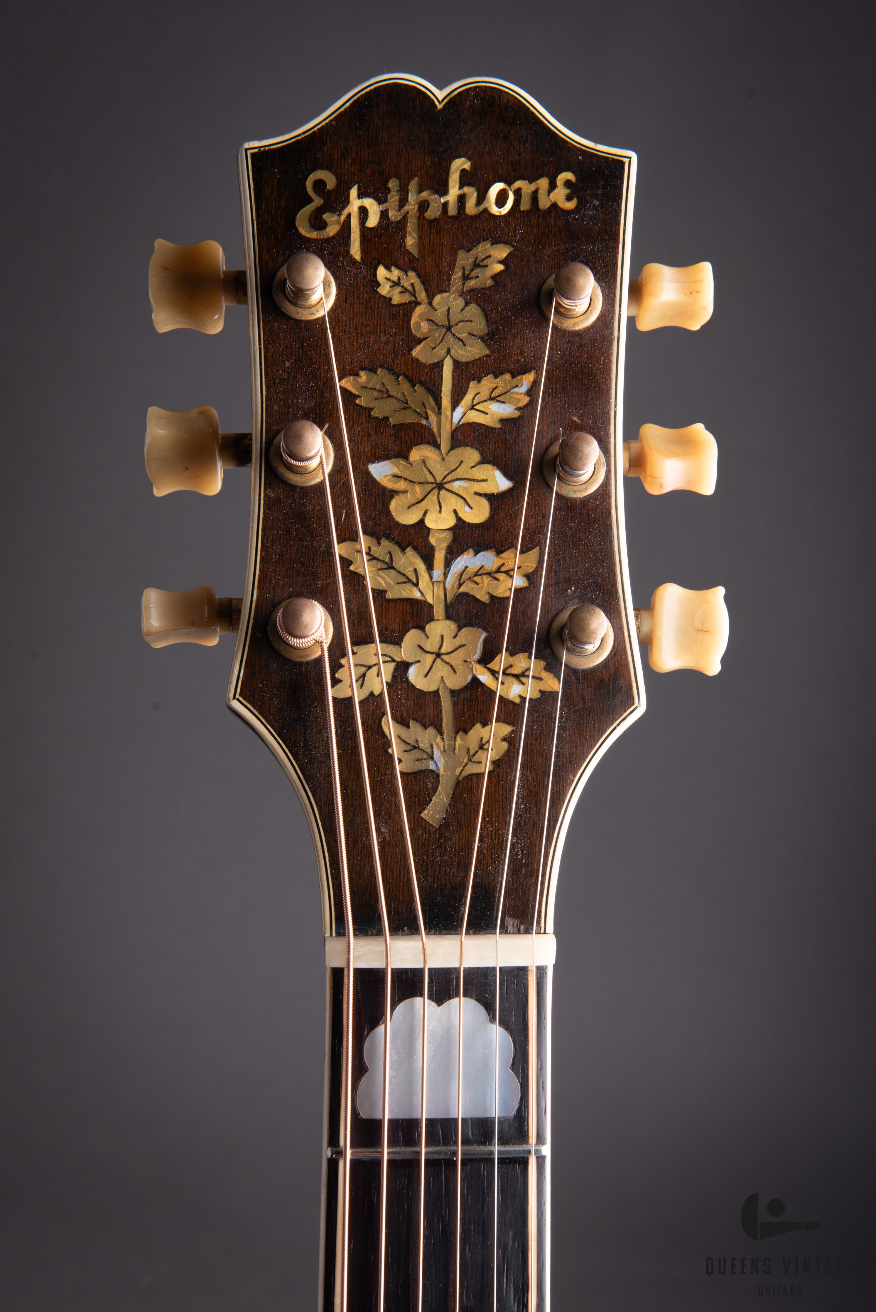 1939 Epiphone Deluxe Acoustic Archtop Guitar