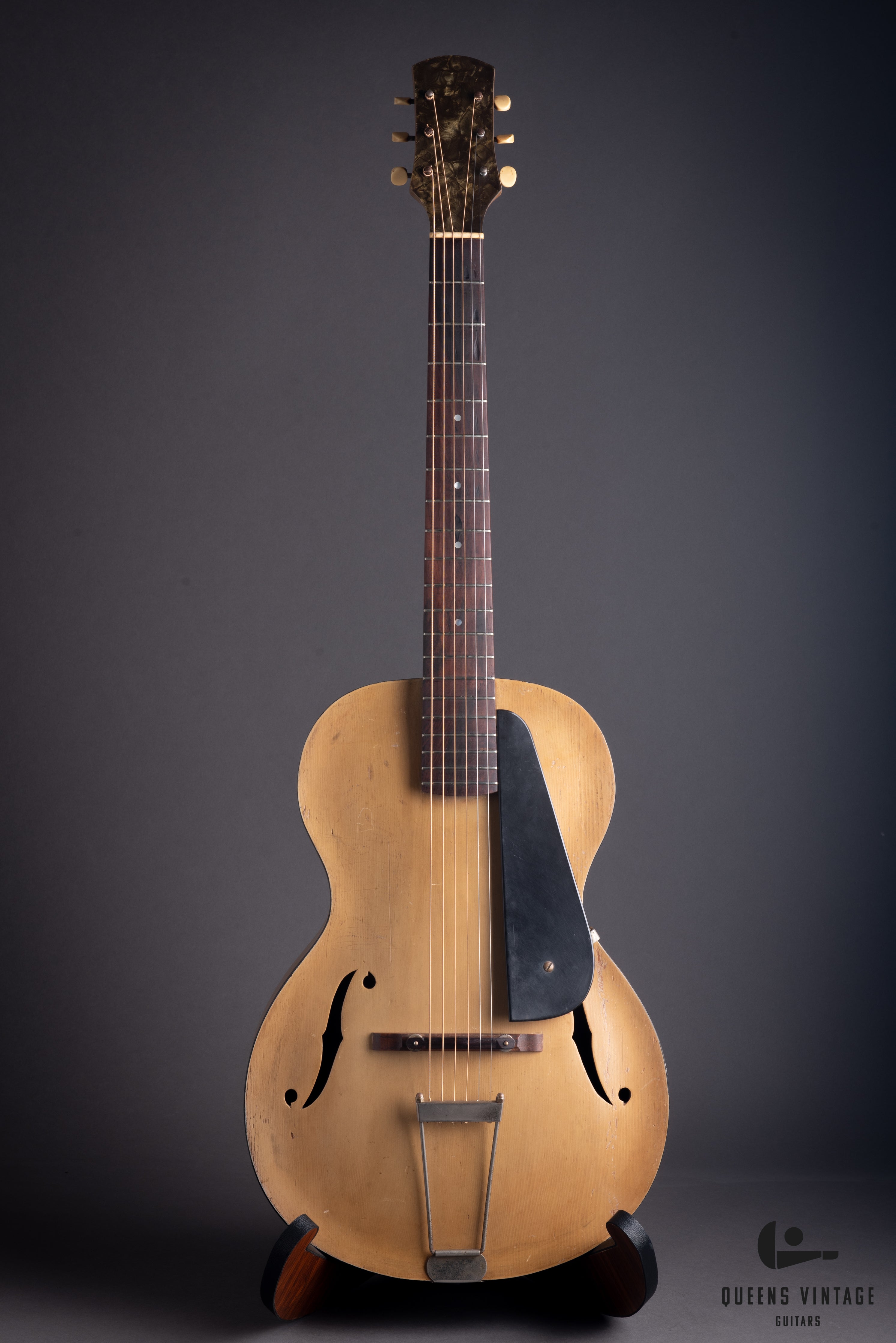 On Hold - 1933 Epiphone Olympic Archtop Acoustic Guitar