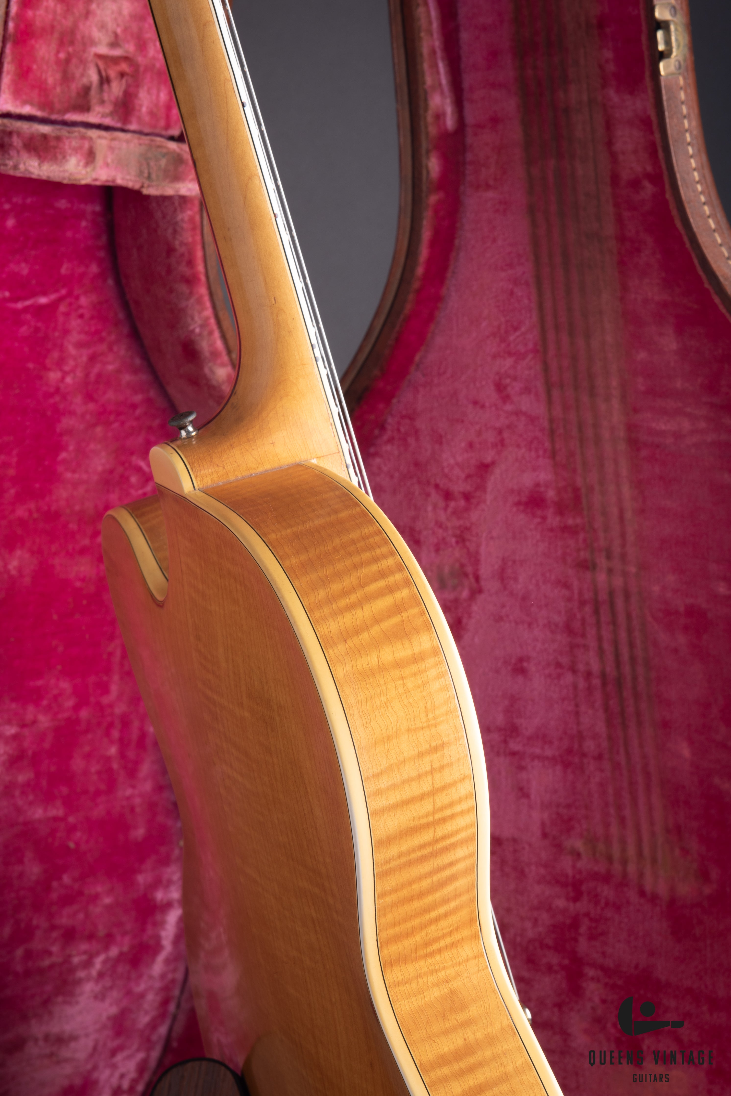 1957 Gibson Byrdland Hollowbody Electric Guitar