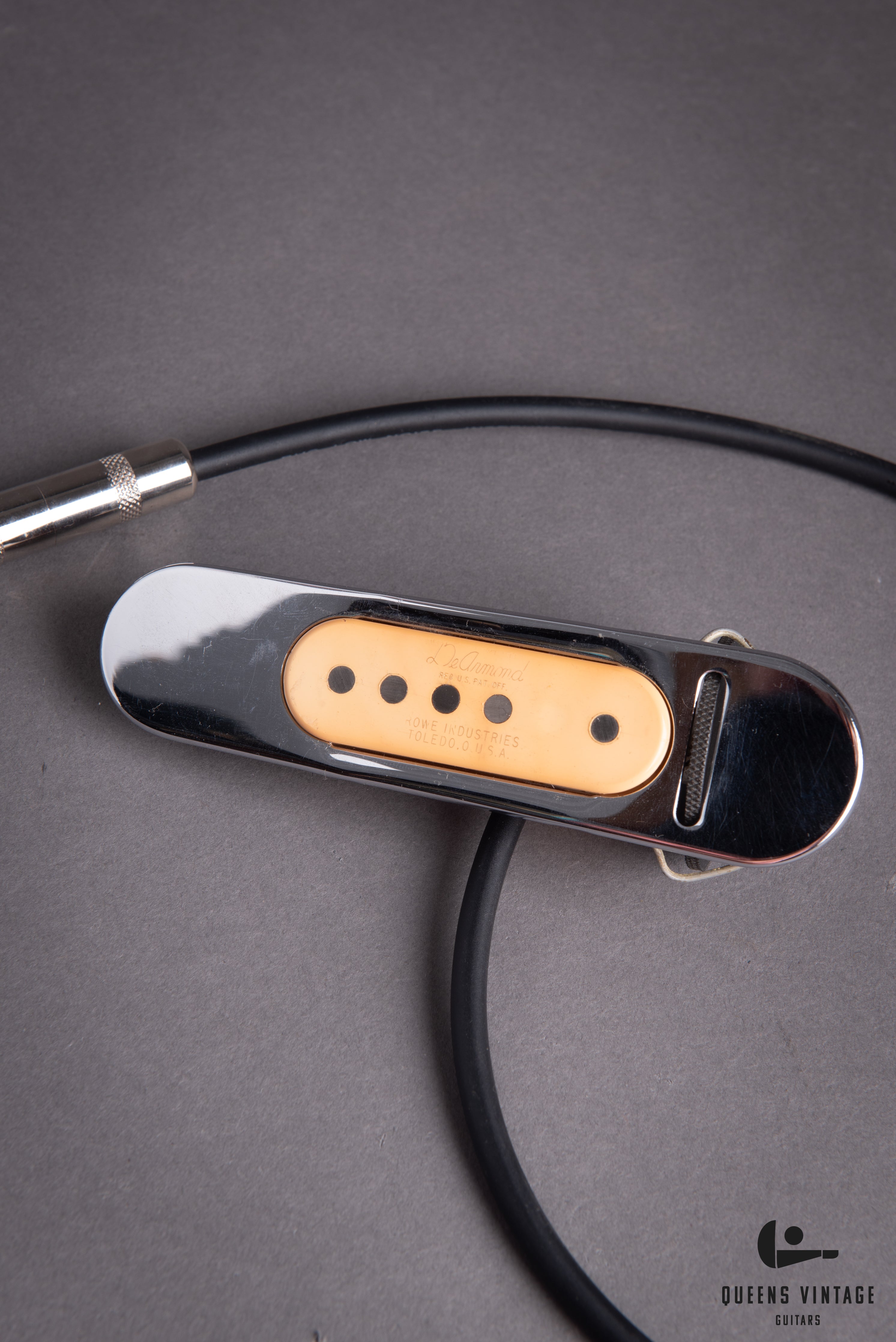 1950's DeArmond RHC-B Acoustic Guitar Soundhole Pickup