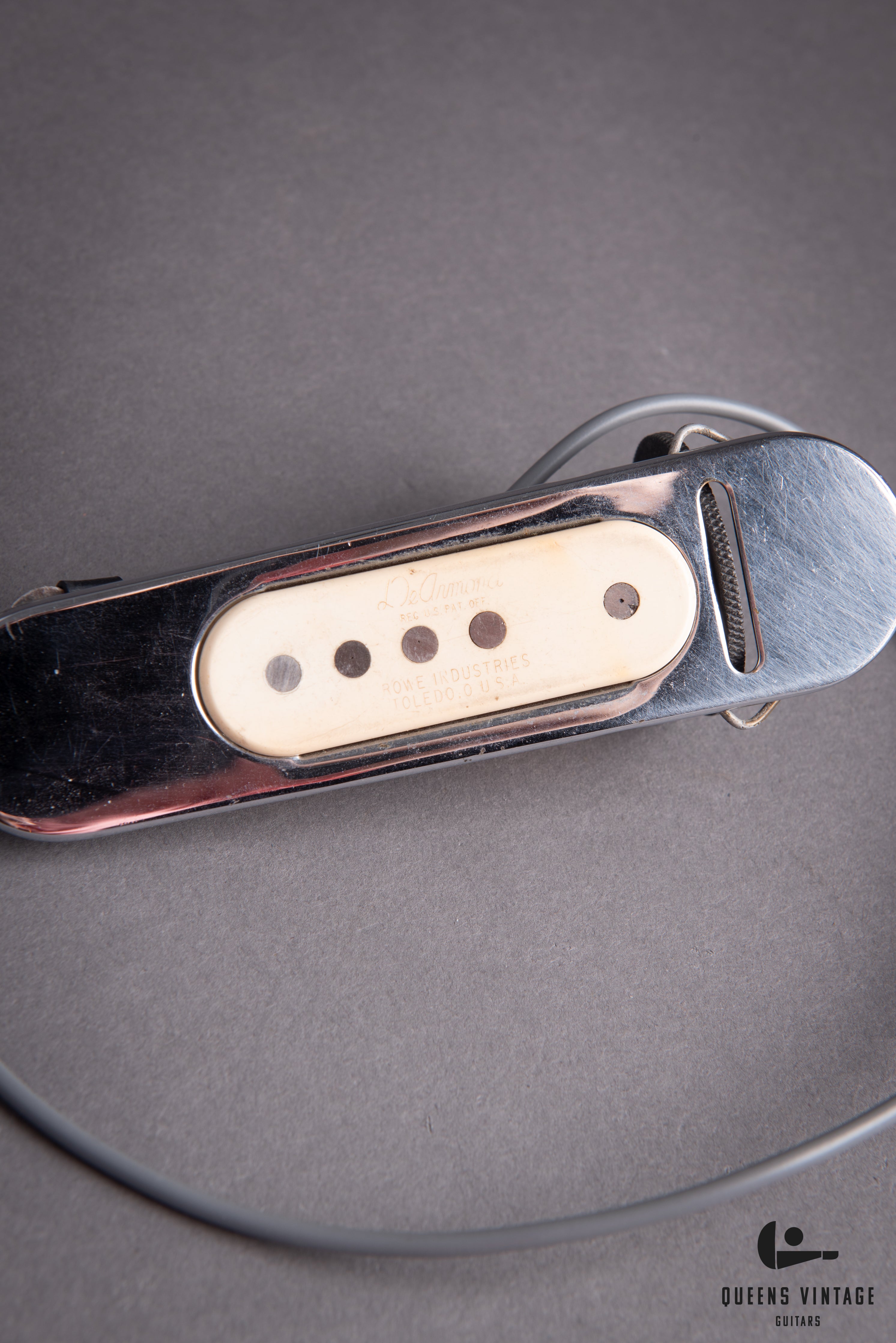 1950's DeArmond RHC-B Acoustic Guitar Soundhole Pickup